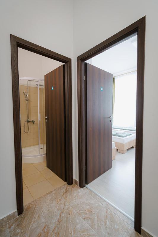 Collegium Varadinum Rooms - image 8