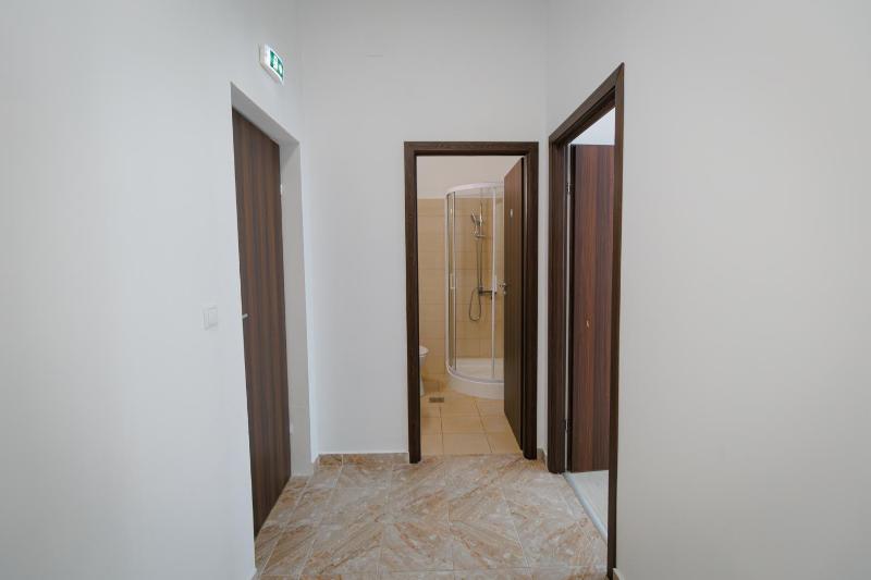 Collegium Varadinum Rooms - image 4