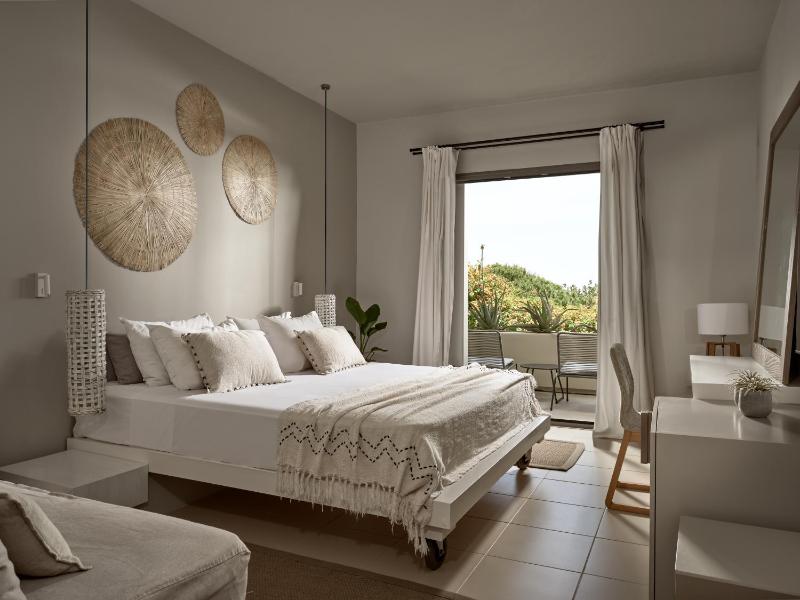 Superior Double or Twin Room with Garden View image 1