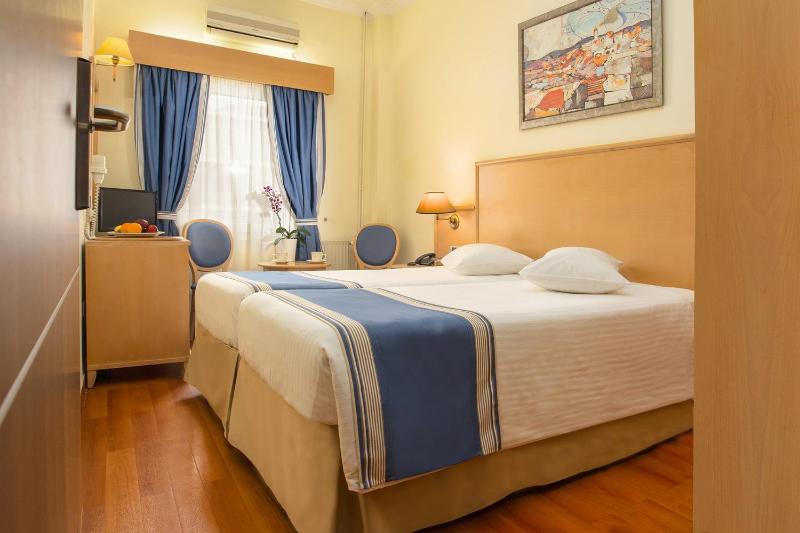 Family Double Room image 3