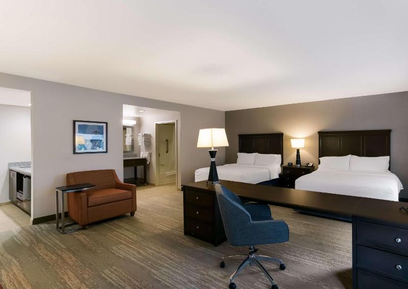Queen Studio Suite with Two Queen Beds - Non-Smoking image 1
