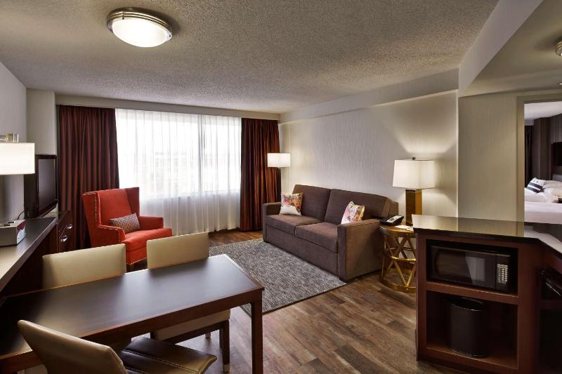 Premium Two-Room King Suite - High Floor image 1