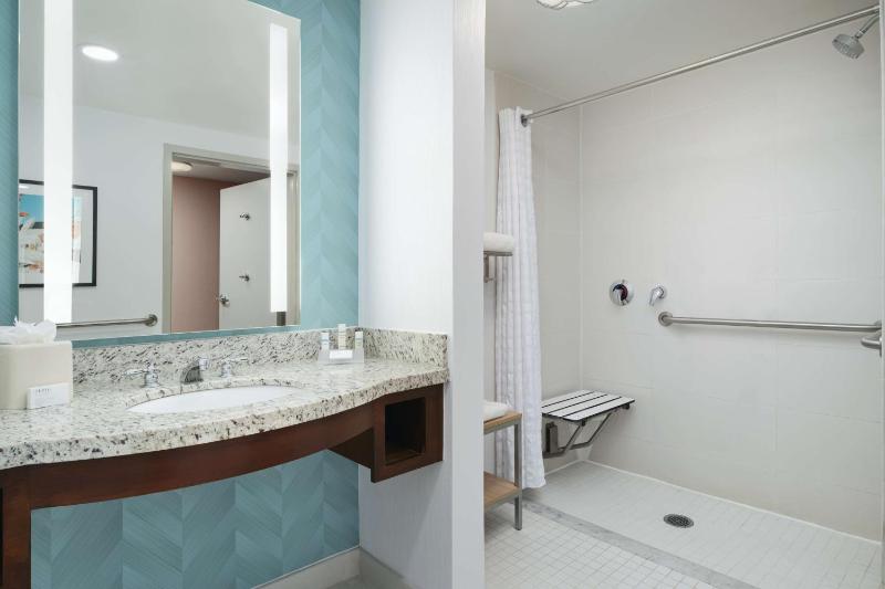 King Room image 2