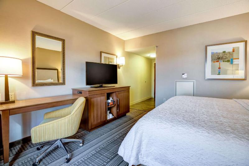 King Room image 4