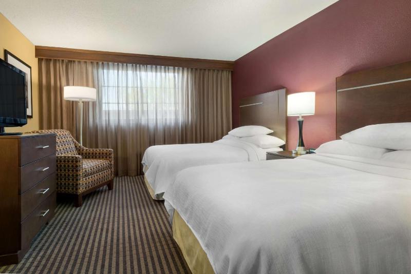 Suite with Two Double Beds - Non-Smoking image 4