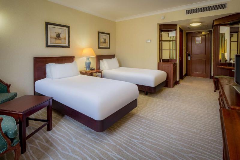 Twin Room image 1