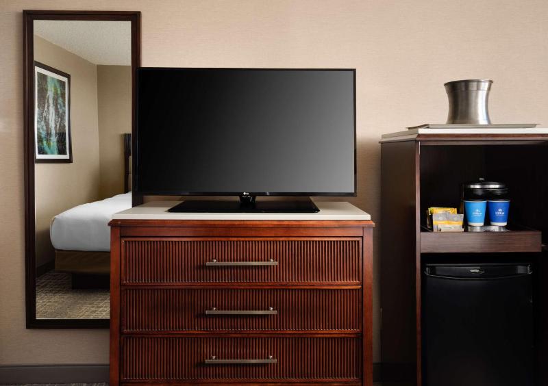 King Room image 2