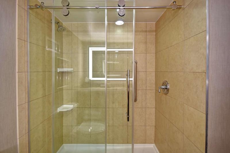 Two-Room King Suite - Non-Smoking image 2