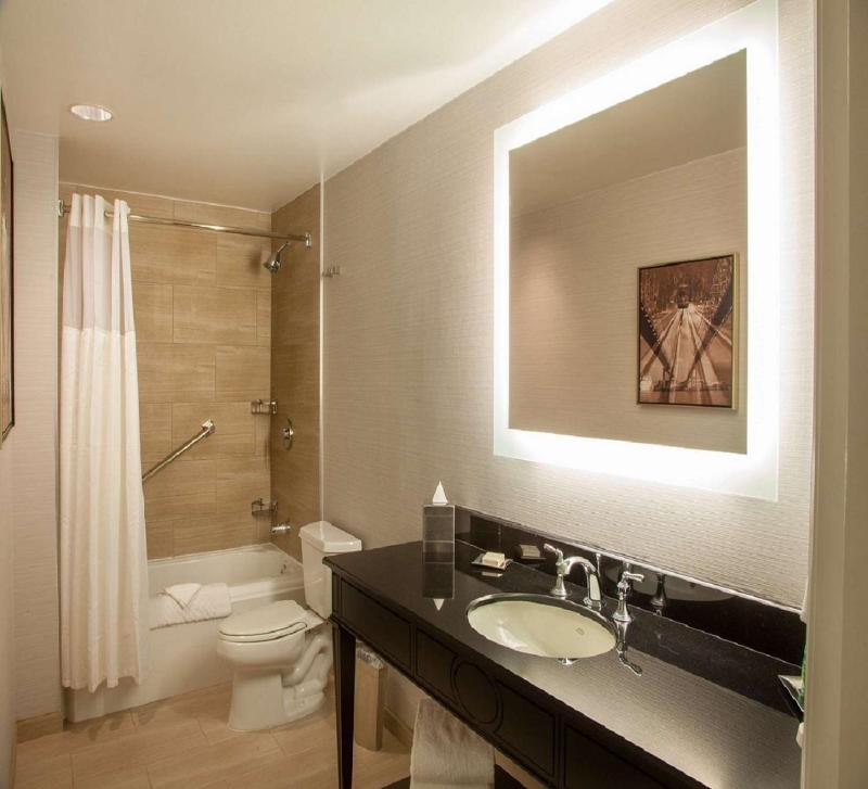Double Room with Two Double Beds - Hearing Accessible  image 2