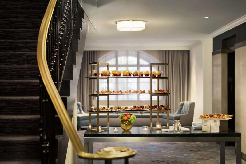 Hilton New Orleans/St.Charles Avenue - image 6