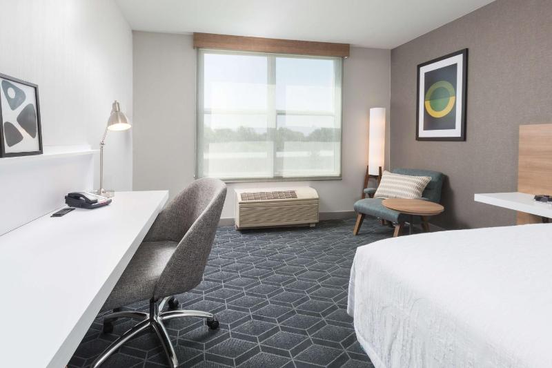 King Room image 4