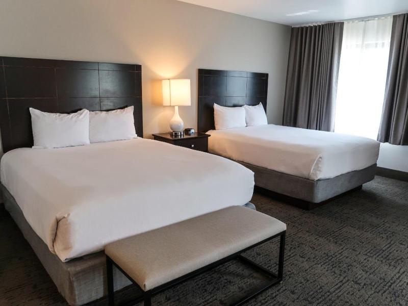 Oxford Suites Portland - Jantzen Beach - image 17