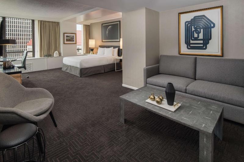 Hilton Portland Downtown - image 11