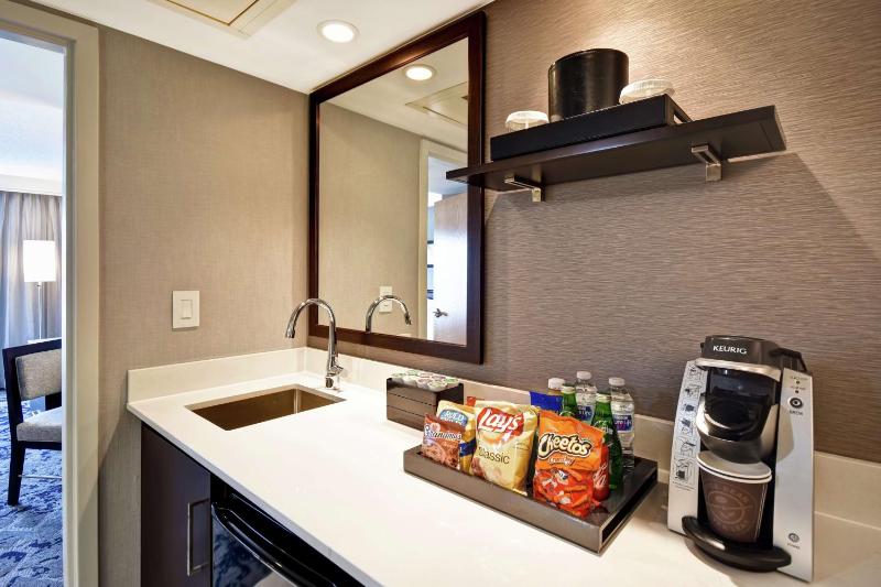 Premium Suite image 4