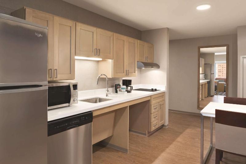 King Studio Suite - Hearing Access/Non-Smoking image 2