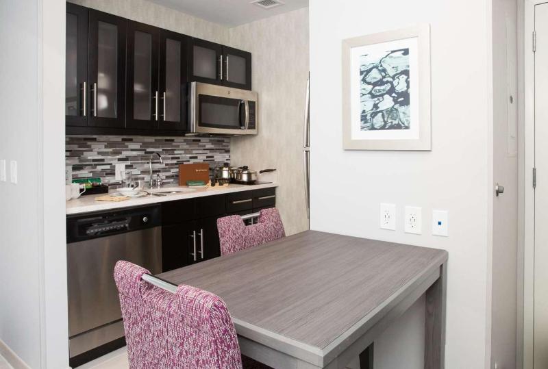 King Studio Suite - Non-Smoking image 3