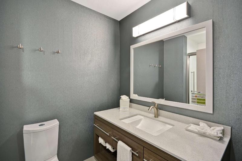 King Studio Suite - Non-Smoking image 2