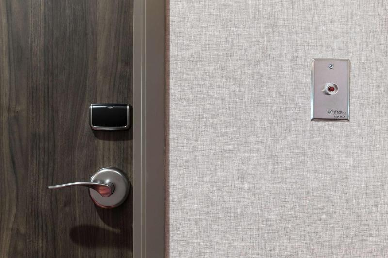 King Studio Suite - Hearing Access/Non-Smoking image 3