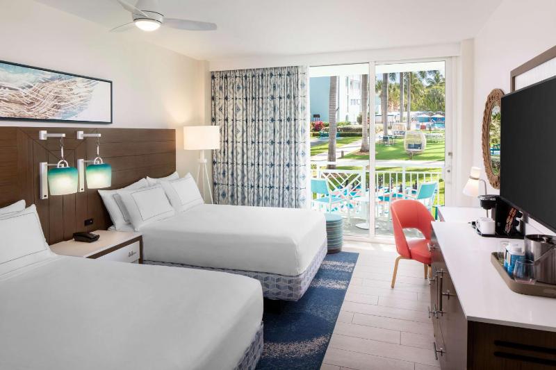 Double Room with Two Double Beds and Key West View image 4