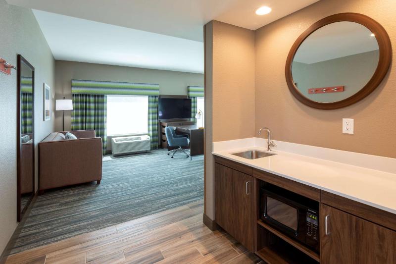 King Studio Suite - Non-Smoking image 3