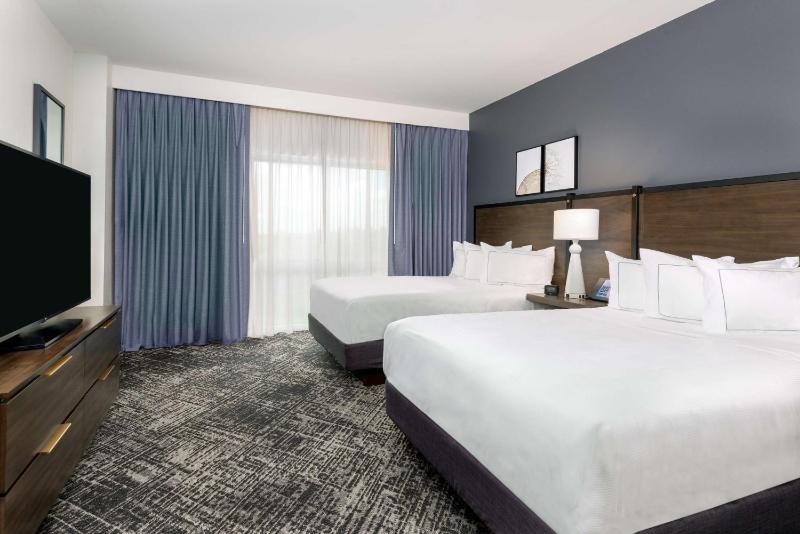 Suite with Two Double Beds image 3