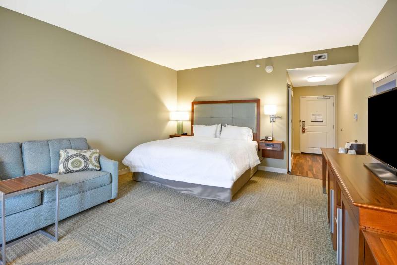 Executive King Room - Non-Smoking image 4