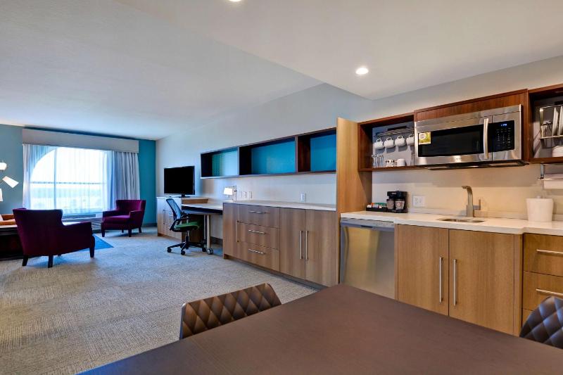 Two-Bedroom Suite - Non-Smoking image 3