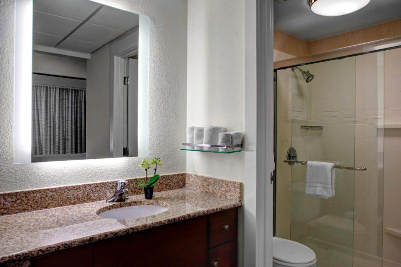 Residence Inn by Marriott Cleveland Downtown - image 33