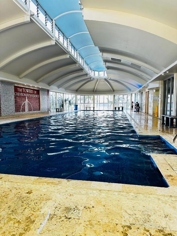Chevron Renaissance - Resort Style Living by Gold Coast Premium - image 7