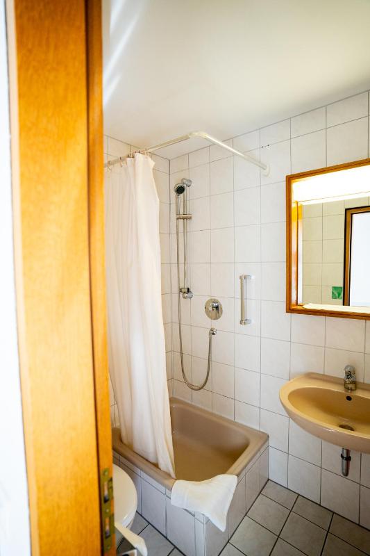 Double Room image 2