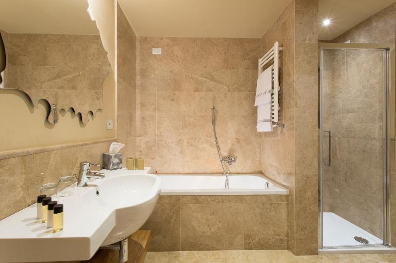 Suite image 4