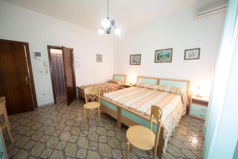 Superior King Room image 1
