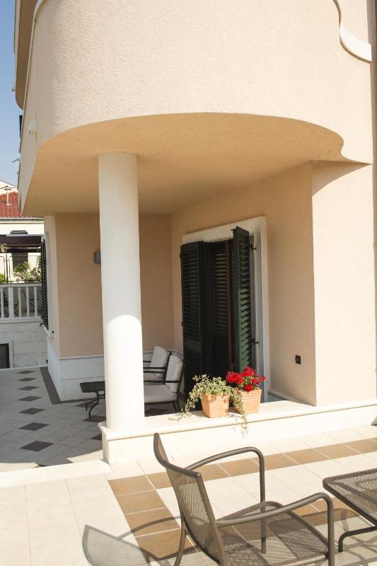 Studio with Terrace and Sea View (2 Adults) image 2