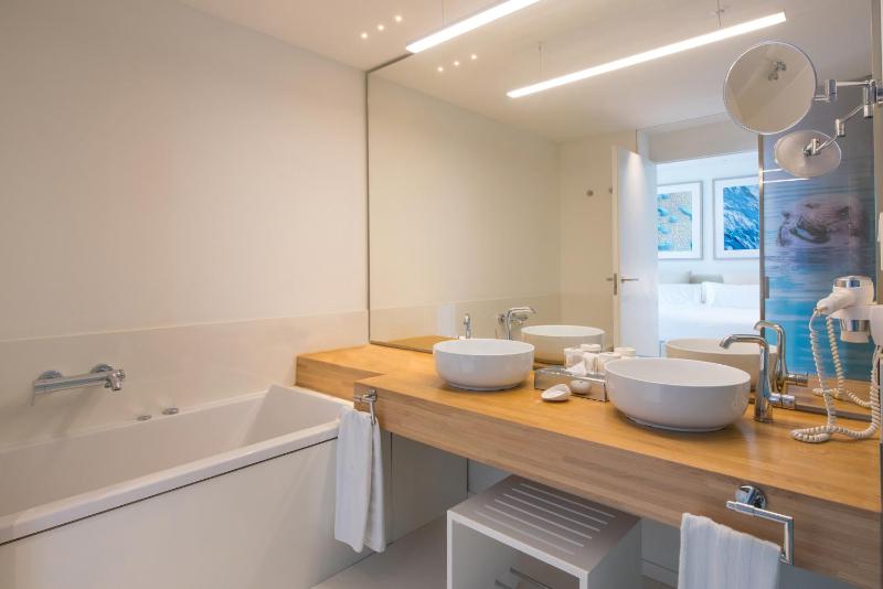 Suite Sea view Terrace image 2