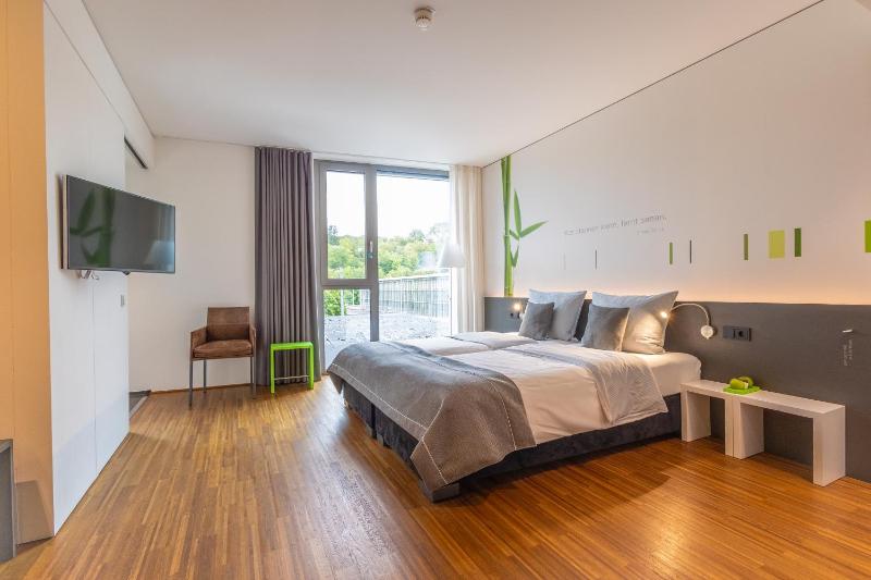 Deluxe Double Room image 4