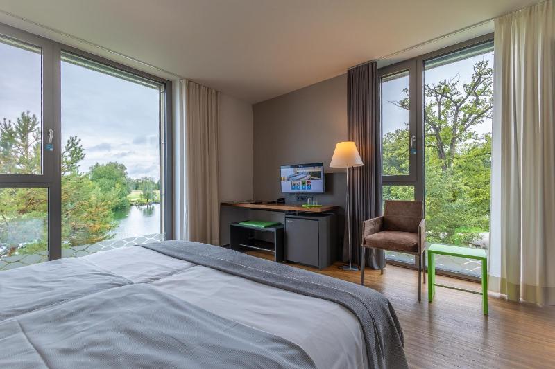 Exclusive Double Room image 3