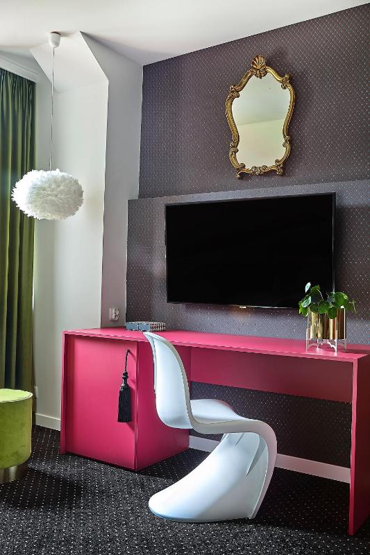 Deluxe Double Room image 1