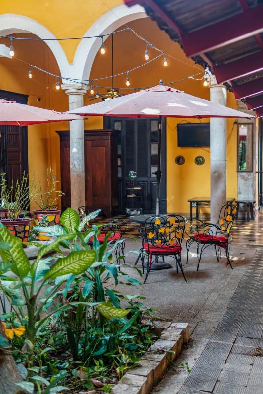 Hotel Santiago - image 8