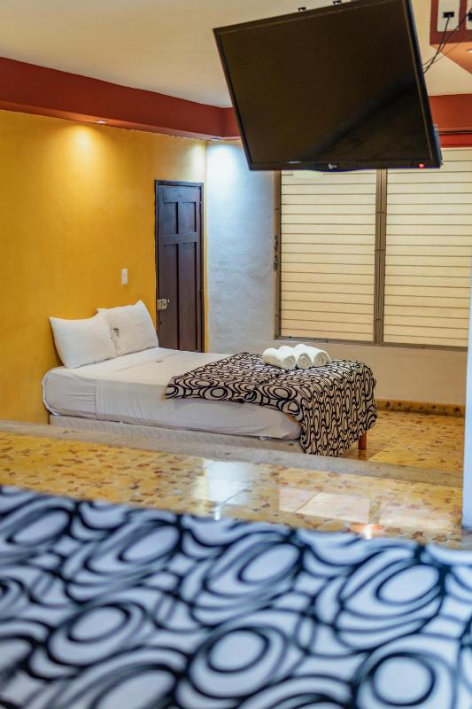Hotel Santiago - image 13