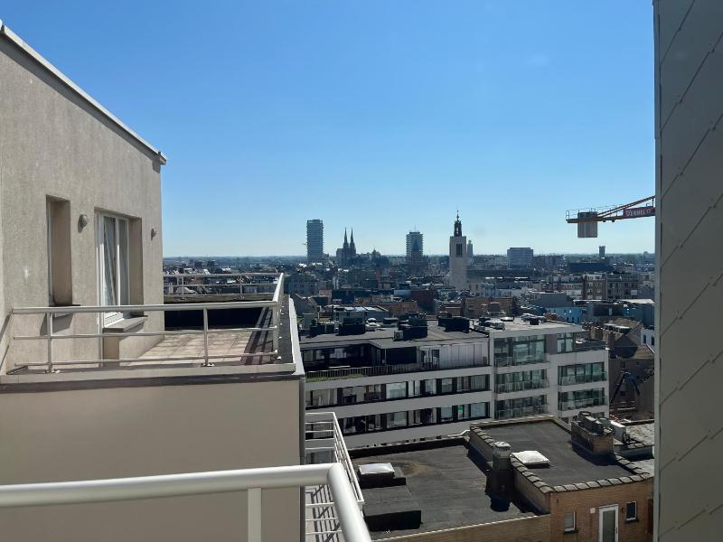 El Mirador Penthouse Paris - image 17