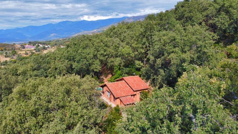 Four-Bedroom House image 4