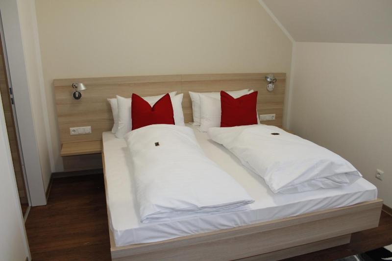 Prime 20 Serviced Apartments - image 2