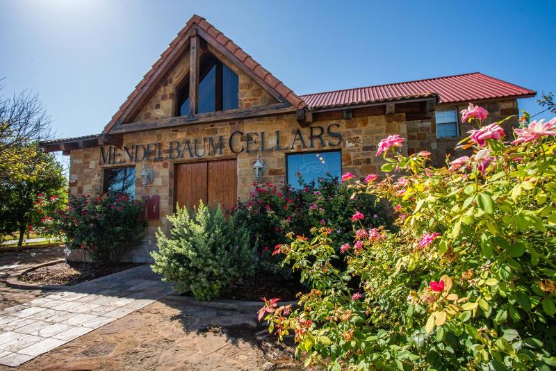 Olive Cabin - image 8