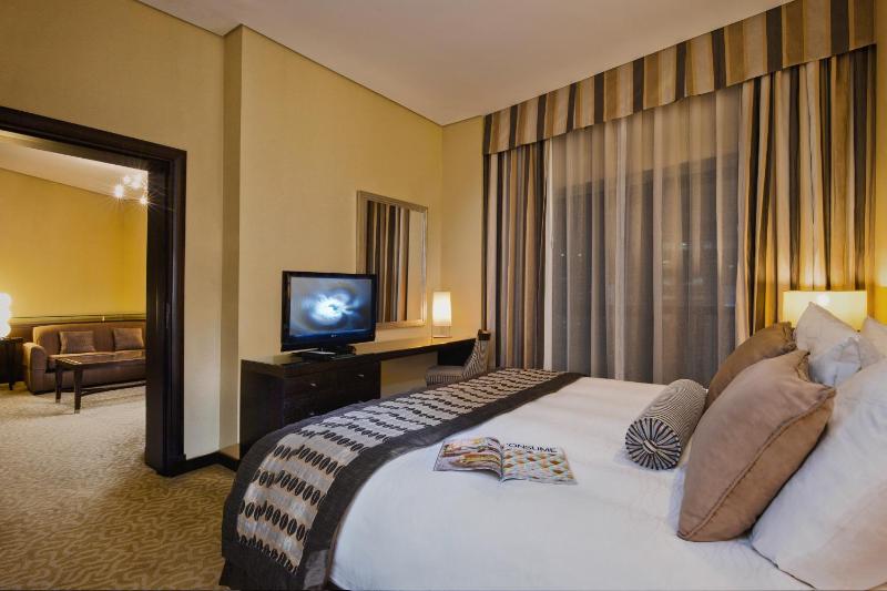 Superior Room – Inclusive of 20% F&B Discount , Late Check-Out, 25% on Laundry, Shuttle Service to Mall of the Emirates & Dubai Outlet Village image 3