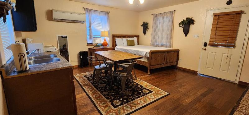 Olive Cabin - image 40