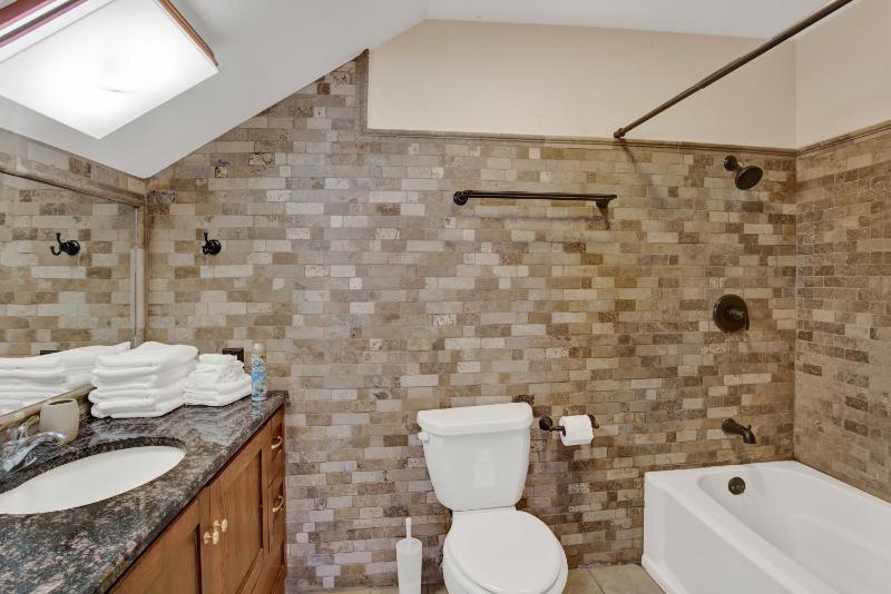 Mendelbaum Winery Loft West - image 26