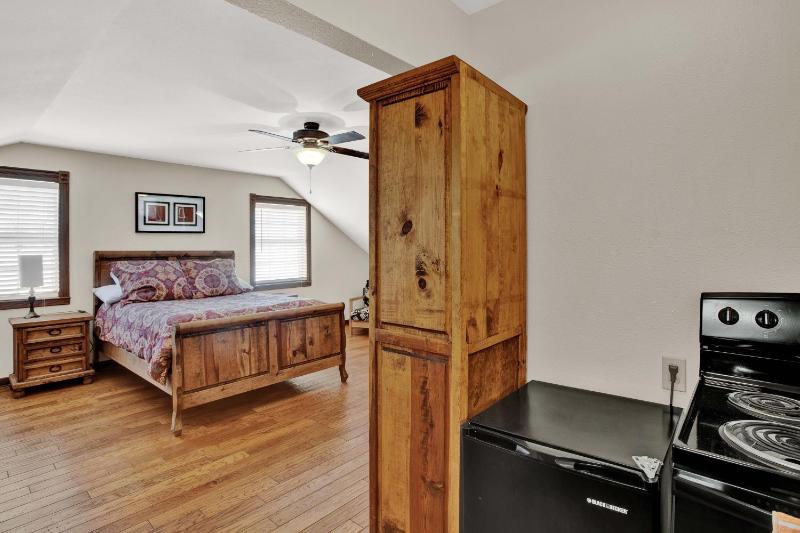 Mendelbaum Winery Loft West - image 11