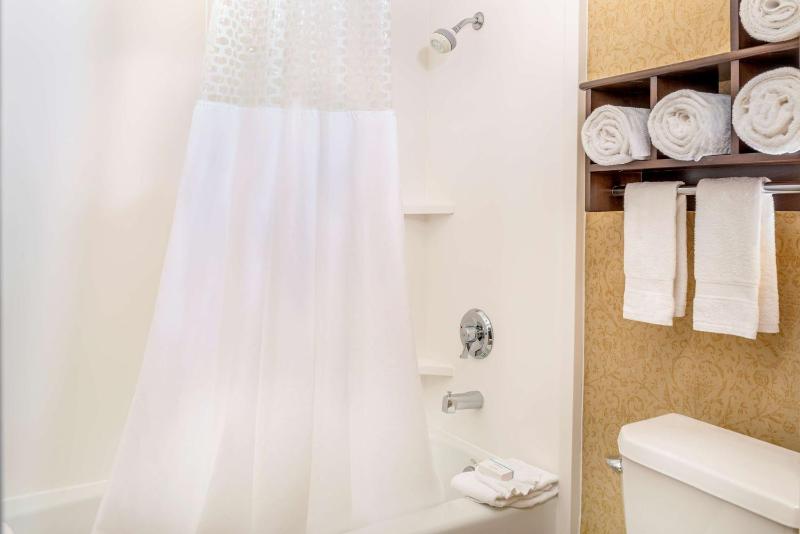 One-Bedroom Suite with Two Double Beds - Non-Smoking image 2