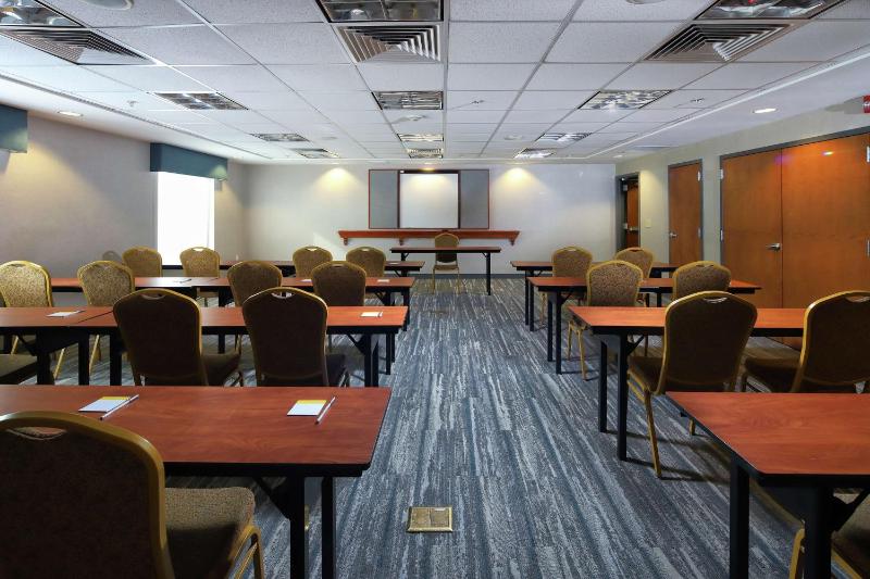 Hampton Inn & Suites Tucson East/Williams Center - image 14
