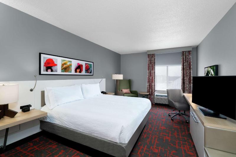 King Room image 3
